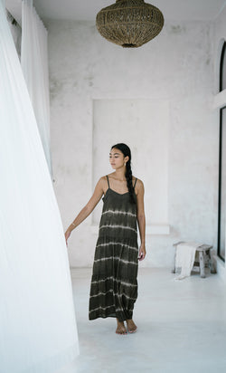 tie dye sundress, maxi dress, long dress, plant dyed